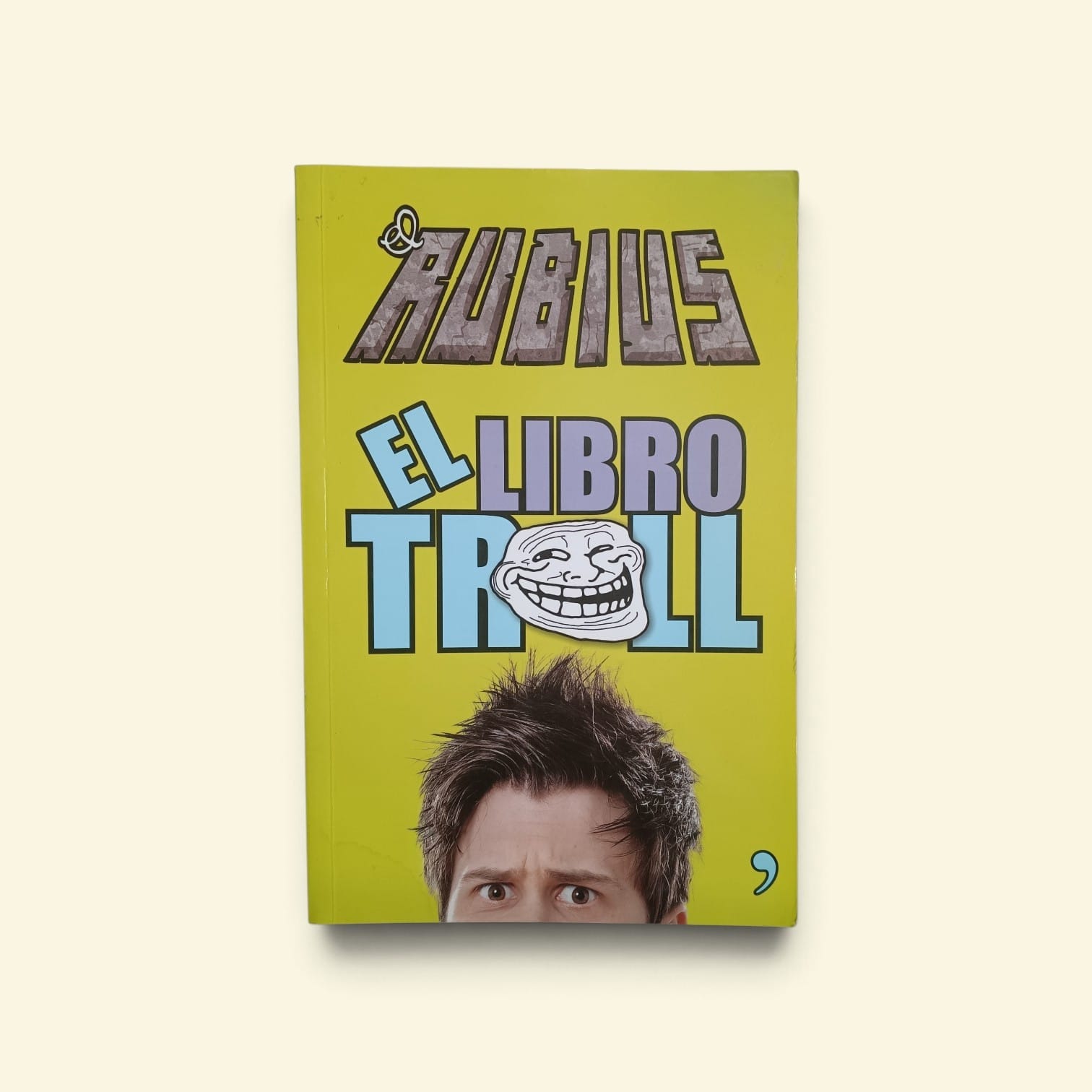 El libro Troll - el rubius. -  9789507300882