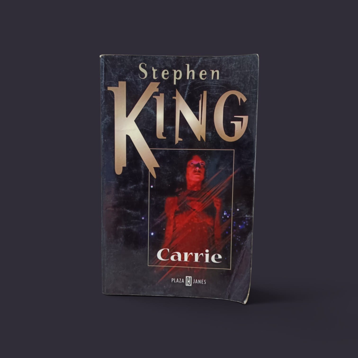 Carrie  -  Stephen King. -  9788401499661