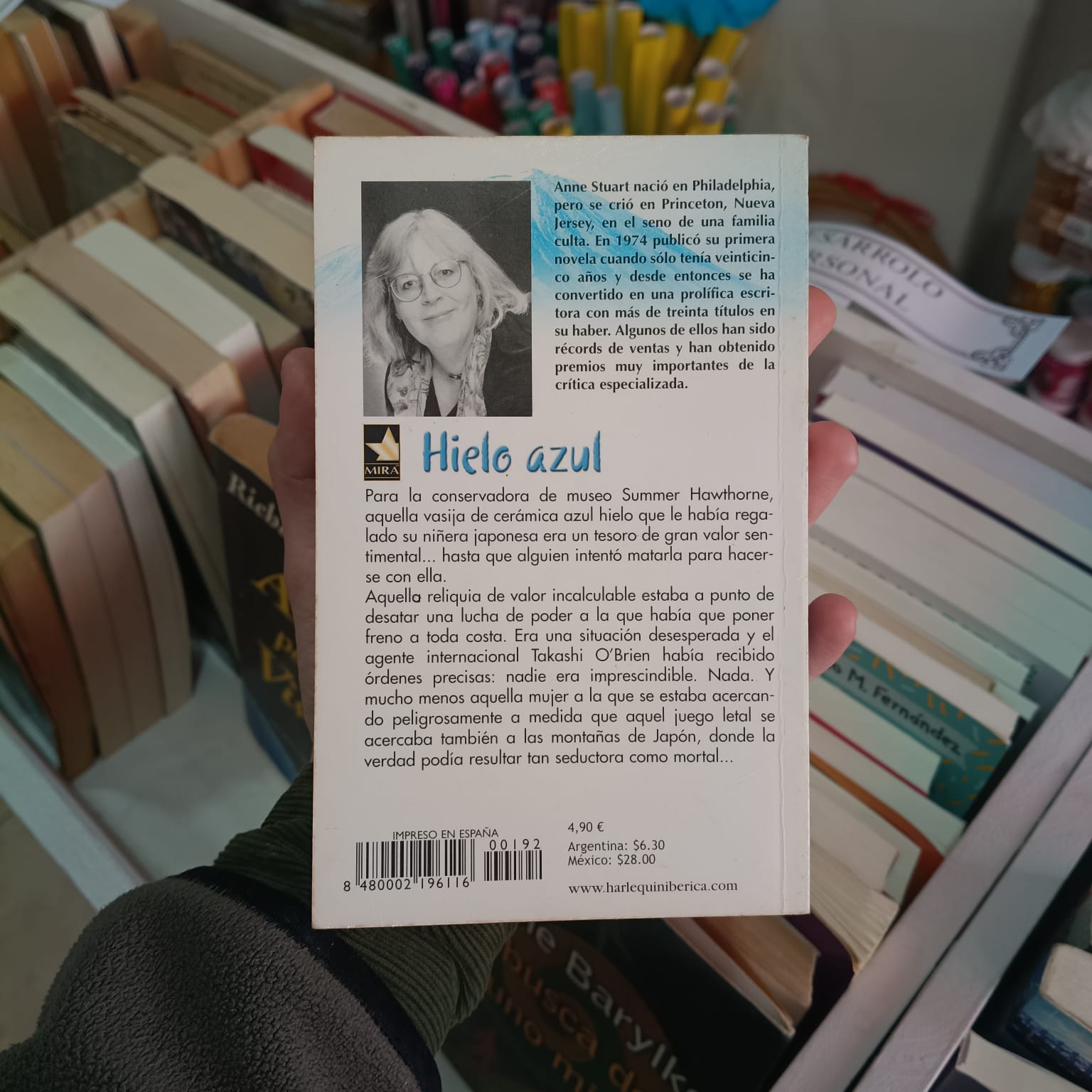 Hielo Azul  - Anne Stuart. -  8480002196116